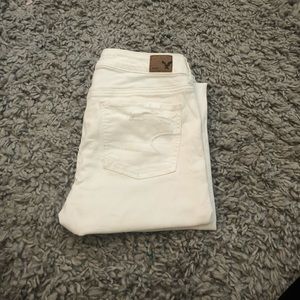 White American Eagle Ripped Jeans